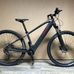 BH ATOM 29 2022 XS ( OCCASION )