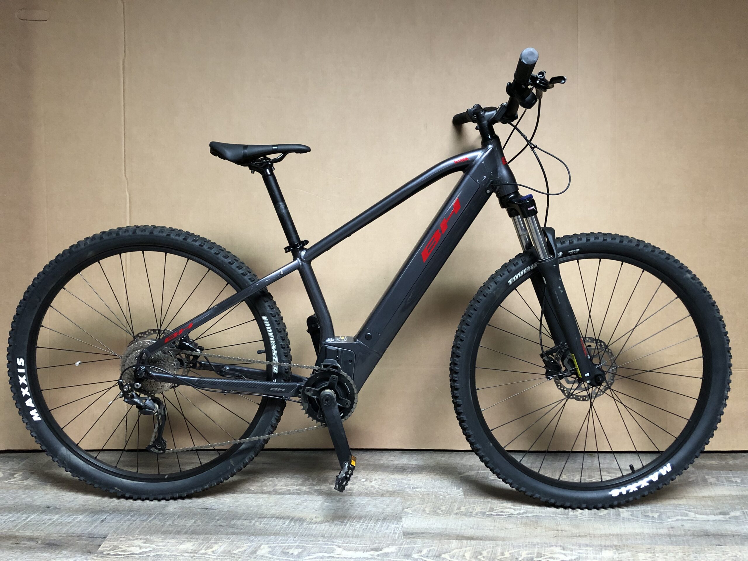 BH ATOM 29 2022 XS ( OCCASION ) – Image 2