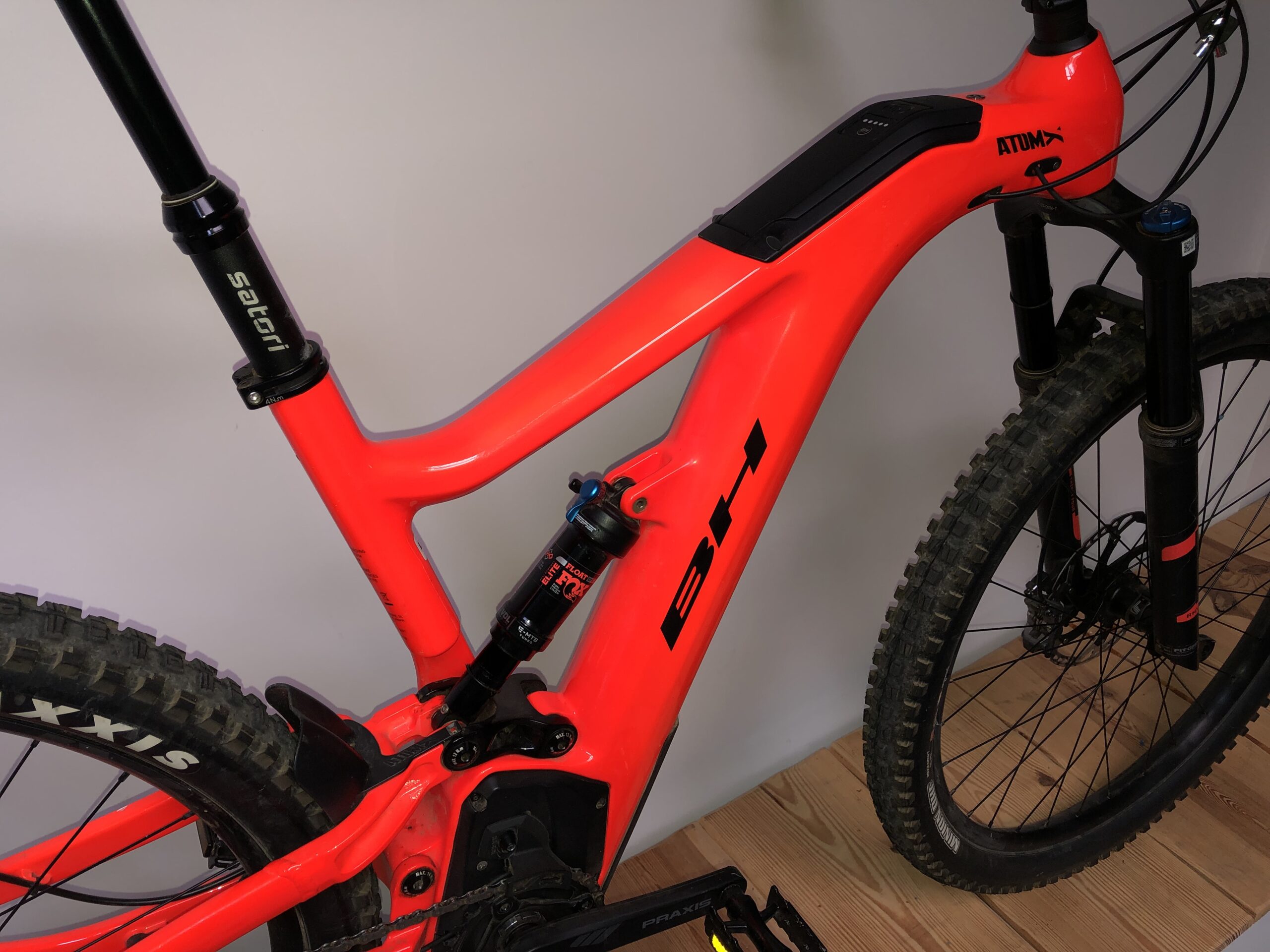 BH ATOMX CARBON LYNX 5.5 PRO 750 Wh L (Occasion , peu roulé, 450 km ) – Image 3