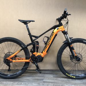 MEGAMO AYRON FORCE 40 M ( OCCASION )