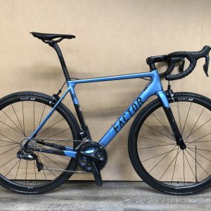 FACTOR O2 édition Champs Elysées