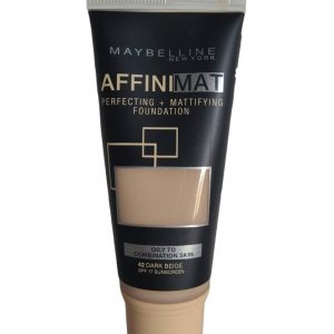 Fond de teint  affinimat Dark beige.