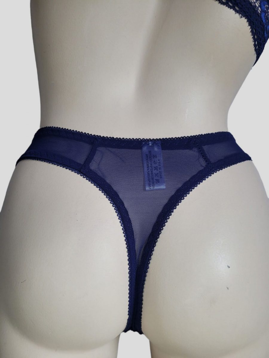 String en dentelle motif cœur marine. – Image 4