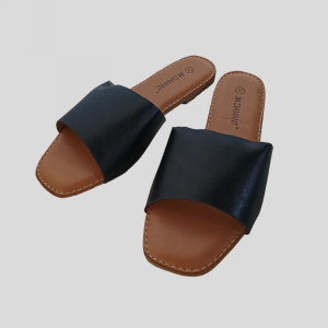 Mules plates bande simple.