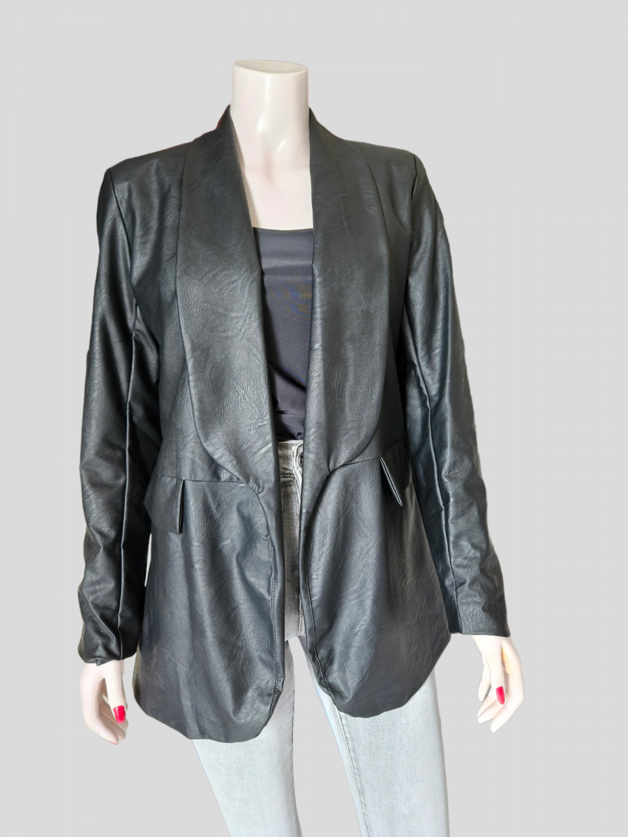 Blazer en simili cuir.