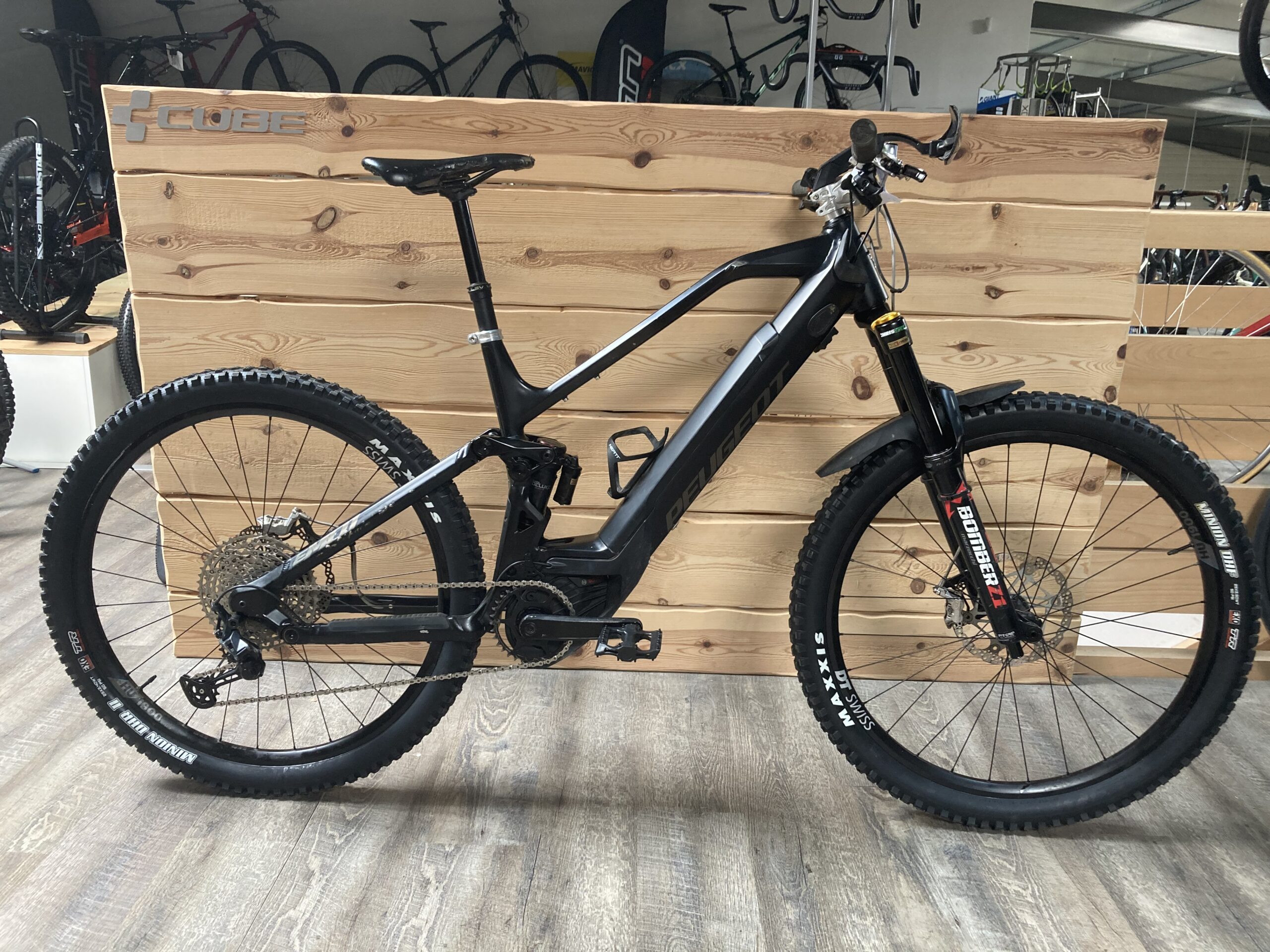 PEUGEOT EM01 12v (OCCASION) – Image 2