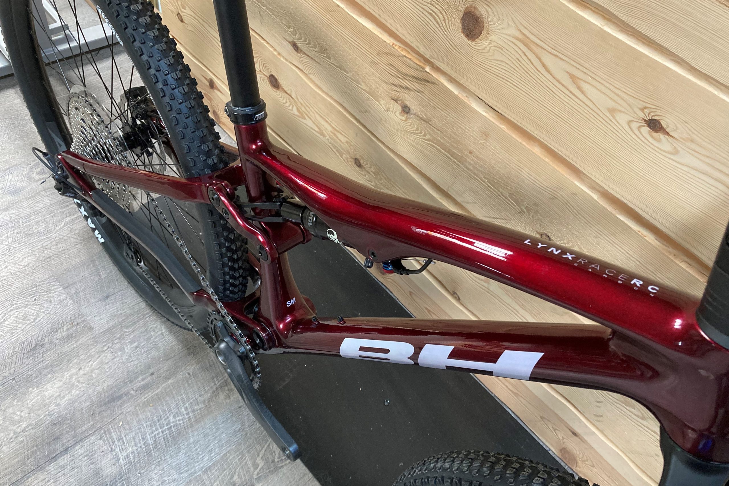 BH LYNX RACE CARBON RC 6.5 (RWR) – Image 6