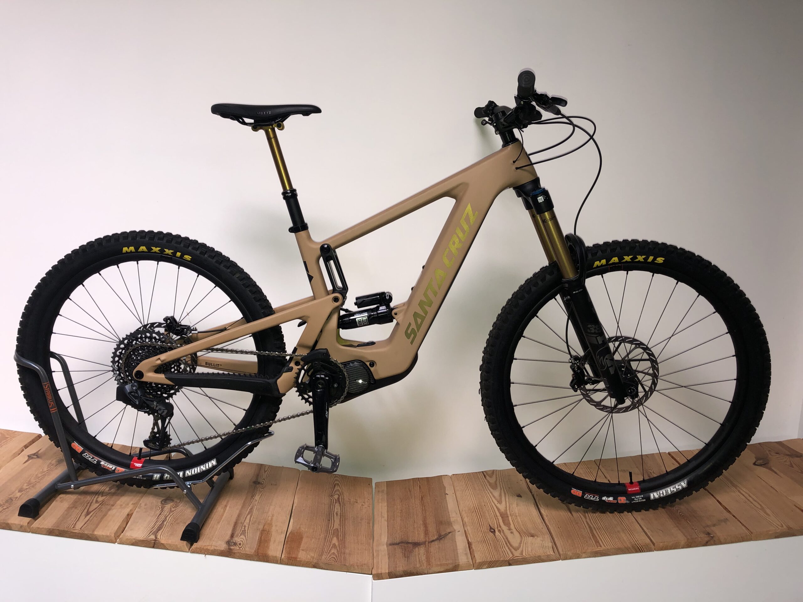 SANTA CRUZ BULLIT CC X01 AXS RSV