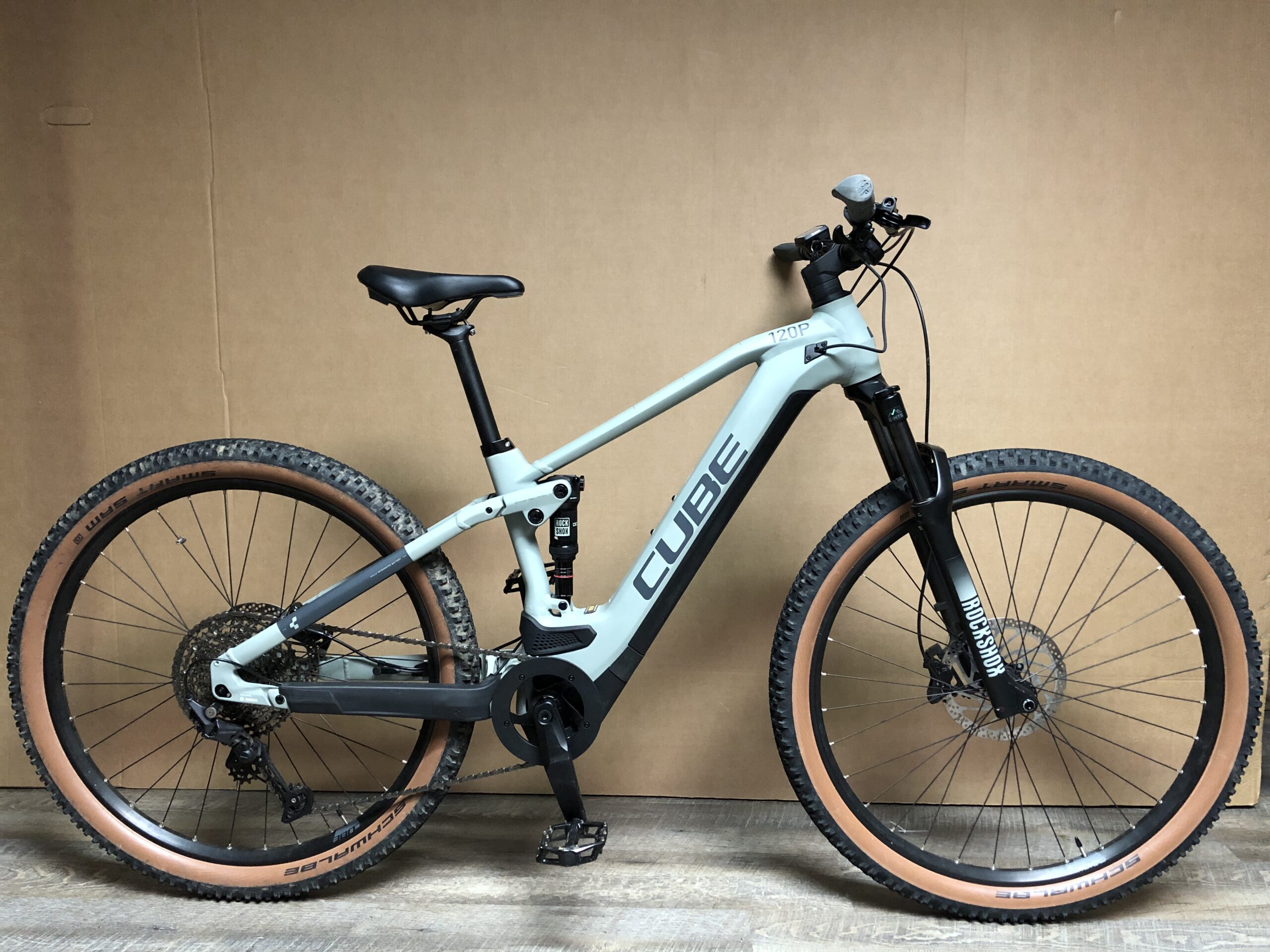 CUBE STEREO HYBRID 120 PRO 625 2022 M (OCCASION )